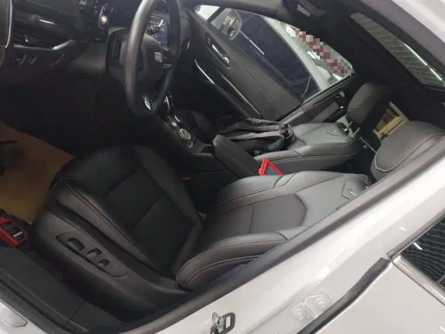Cadillac XT4 — Фото автомобиля 11
