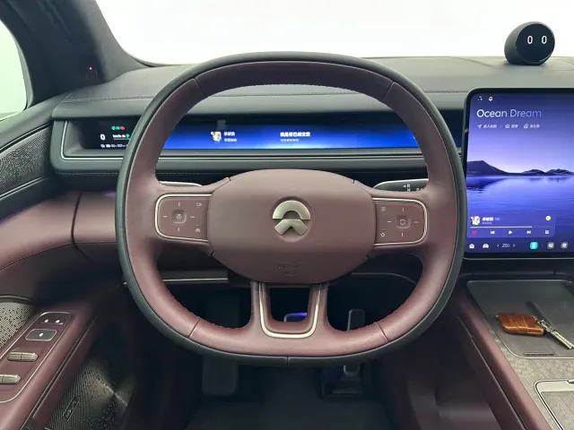 Nio ES8 — Фото автомобиля 30