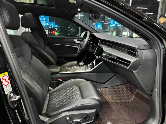 Audi A6L — Фото автомобиля 8