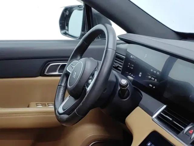 Li Auto ONE — Фото автомобиля 22
