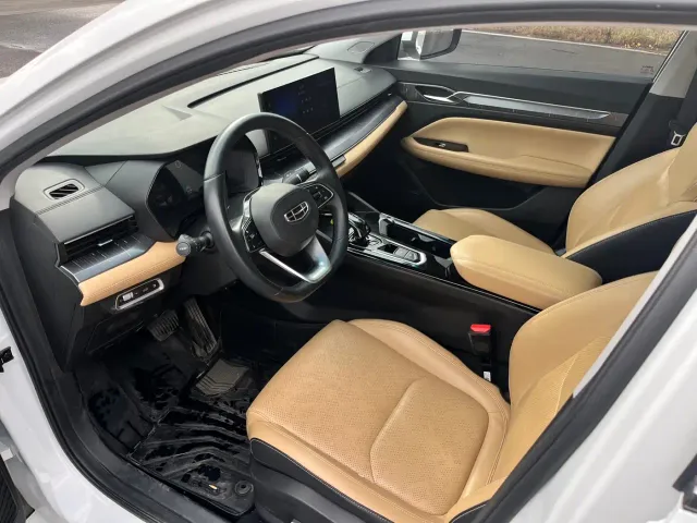 Geely Emgrand L — Фото автомобиля 7