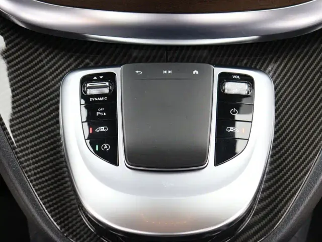 Mercedes-Benz V-Class — Фото автомобиля 22