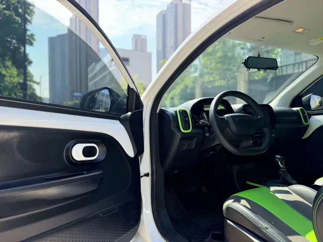 Roewe Clever — Фото автомобиля 8