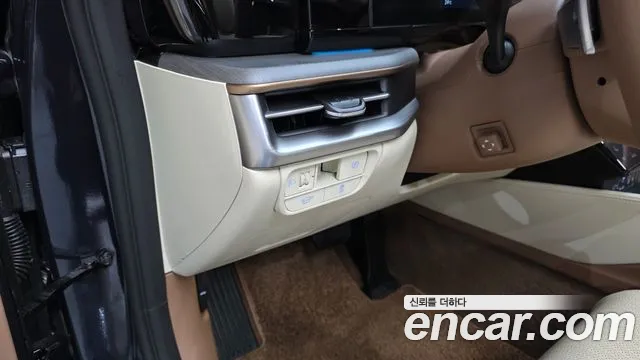 Hyundai Grandeur GN7 — Фото автомобиля 27
