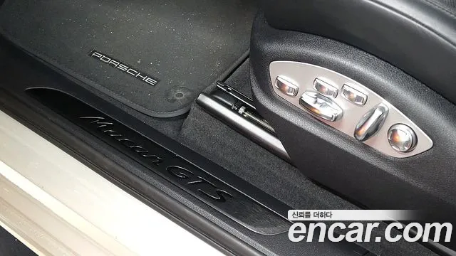 Porsche Macan — Фото автомобиля 15