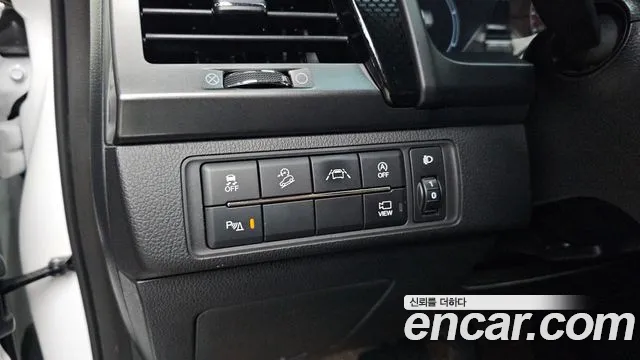 KG_Mobility_Ssangyong Rexton Новый Rexton Sport Khan Дизель 2.2 4WD — Фото автомобиля 13