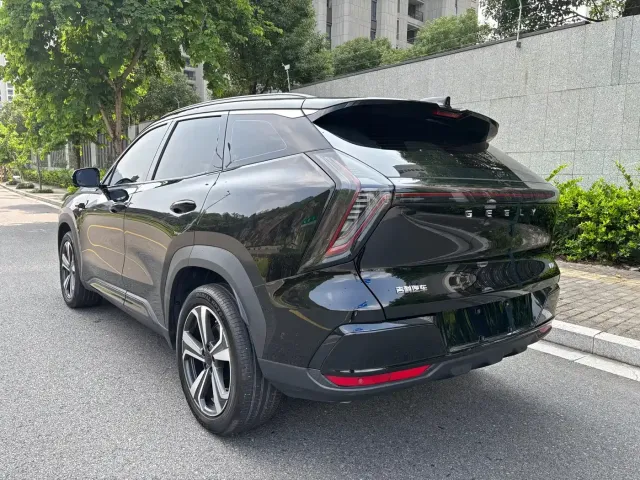 Geely Boyue L — Фото автомобиля 20