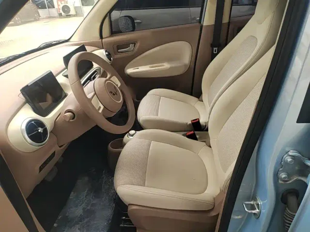 Wuling Hongguang Mini EV — Фото автомобиля 10