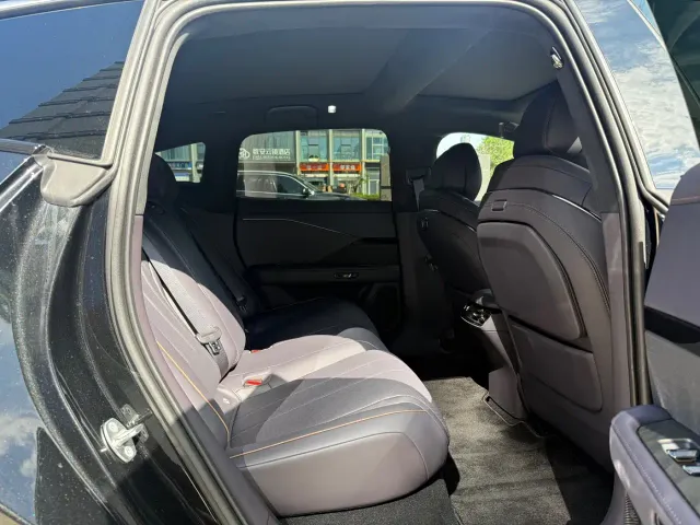 Toyota BoZhi 7 — Фото автомобиля 8