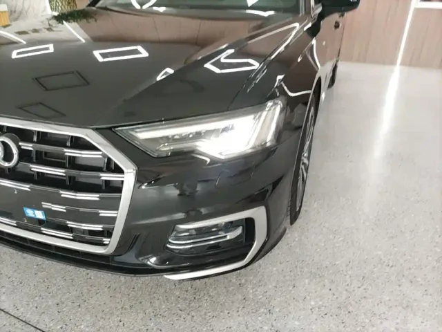 Audi A6L — Фото автомобиля 23
