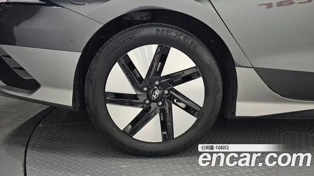 Hyundai Ioniq 6 — Фото автомобиля 5