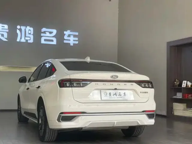 Ford Mondeo — Фото автомобиля 7