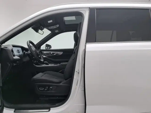 GAC Trumpchi GS8 — Фото автомобиля 10