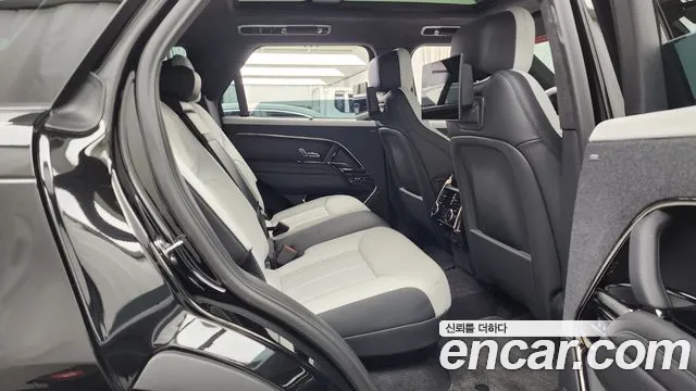 Land Rover Range Rover Sport Generation 3 — Фото автомобиля 12