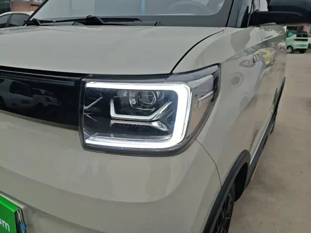 Wuling Hongguang Mini EV — Фото автомобиля 23