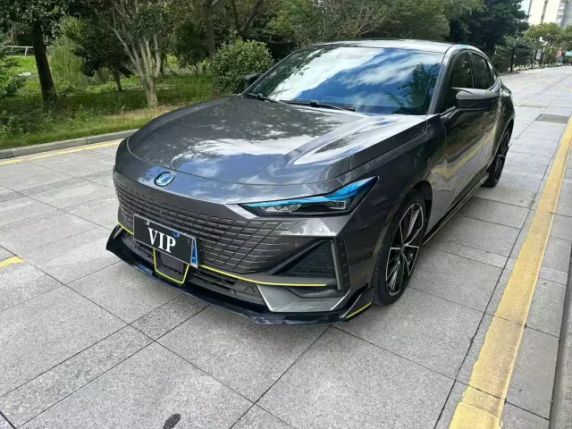 Changan UNI-V — Фото автомобиля 2