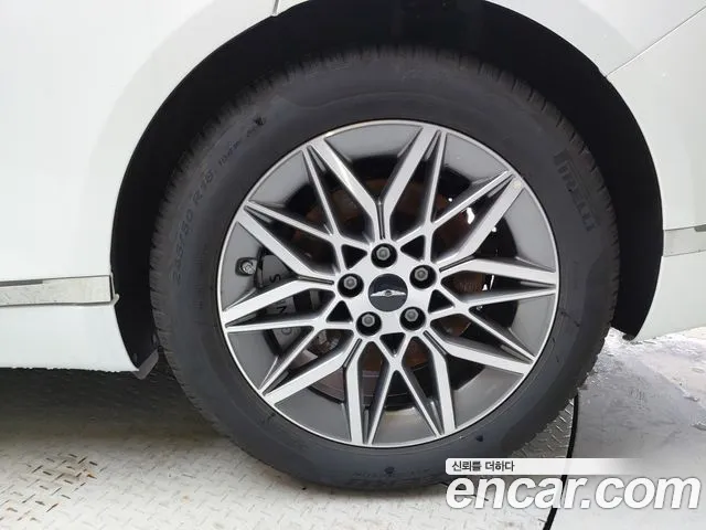 Genesis G80 Бензин 2.5 турбо AWD — Фото автомобиля 20