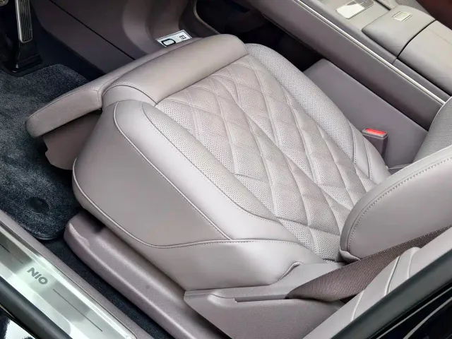 Nio ES8 — Фото автомобиля 8