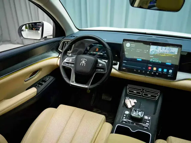 BYD Song Pro — Фото автомобиля 5