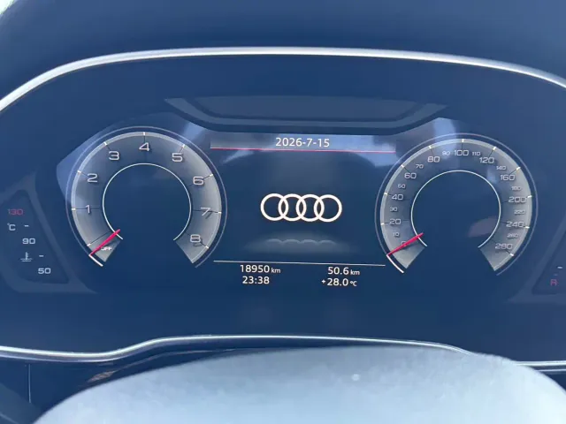 Audi Q3 — Фото автомобиля 26