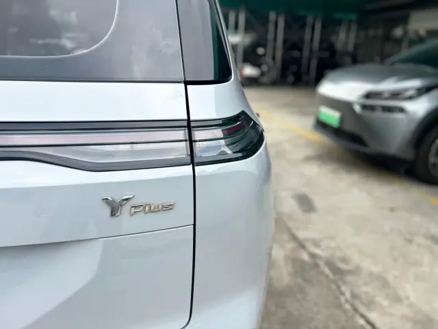 GAC Aion Y — Фото автомобиля 19