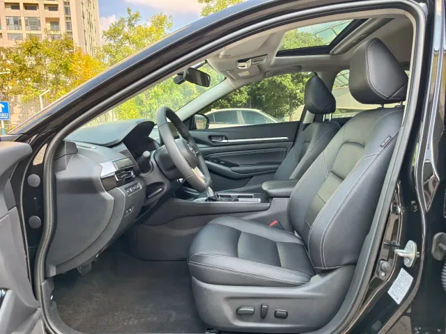 Nissan Teana — Фото автомобиля 7