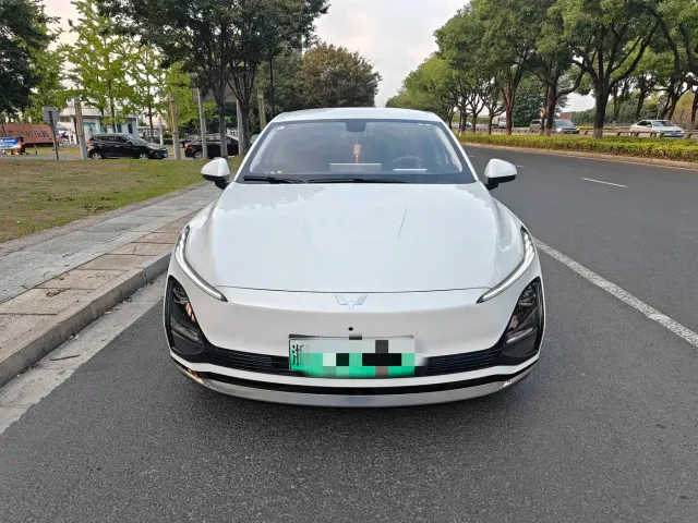 Wuling Starlight — Фото автомобиля 2