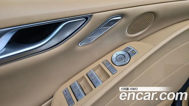 Genesis G80 Бензин 2.5 турбо 2WD — Фото автомобиля 30