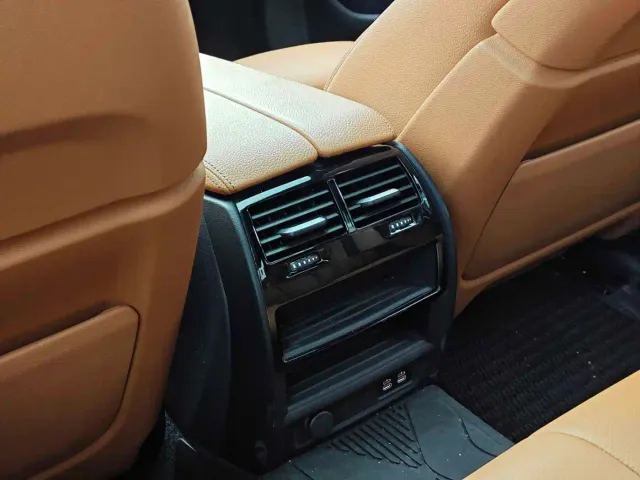 BMW 5 Series — Фото автомобиля 19