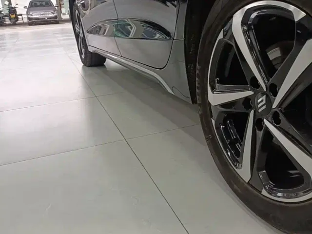 JMEV Yichi 05 — Фото автомобиля 21
