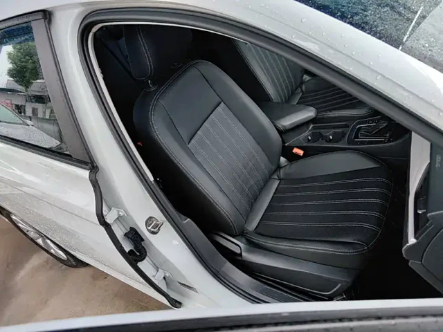 Volkswagen Bora — Фото автомобиля 24