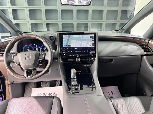 Toyota Vellfire — Фото автомобиля 29