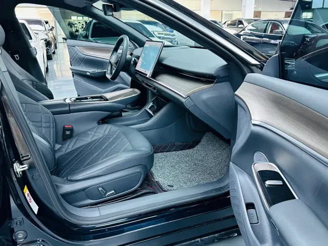 Changan Qiyuan A07 — Фото автомобиля 8