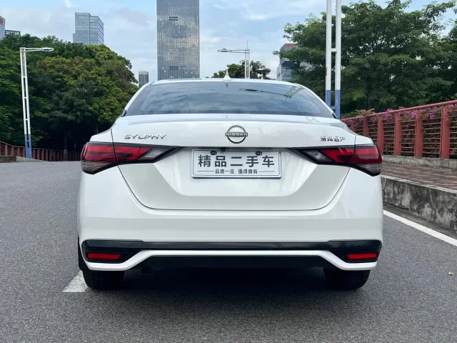 Nissan Sylphy — Фото автомобиля 6