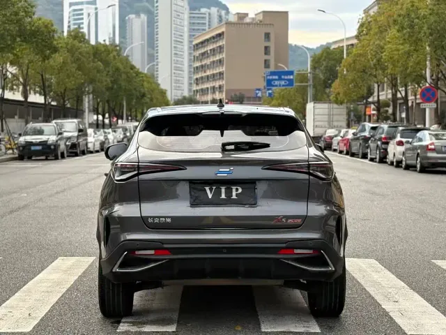 Changan X5 Plus — Фото автомобиля 17