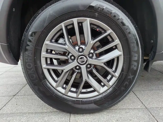 Nissan X-Trail — Фото автомобиля 8