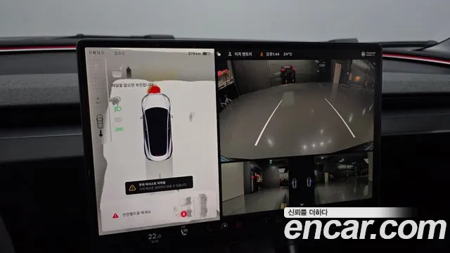 Tesla Model 3 — Фото автомобиля 21