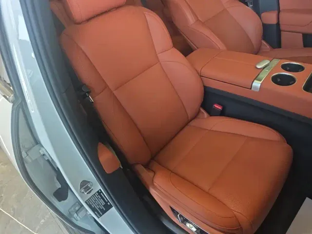 Li Auto L7 — Фото автомобиля 24