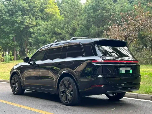 Li Auto L9 — Фото автомобиля 6