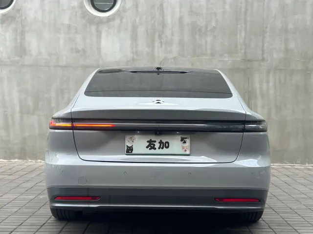 Nio ET7 — Фото автомобиля 6