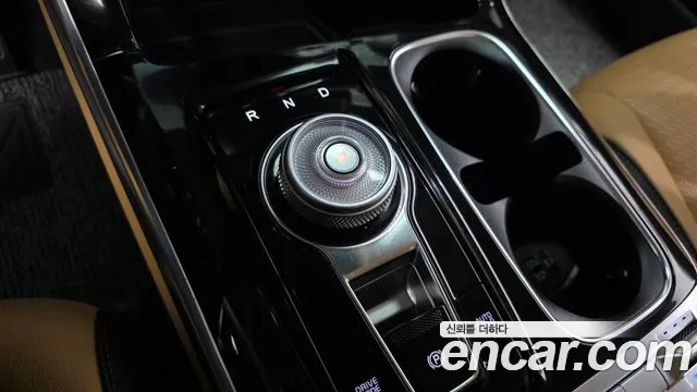 Kia Canival Carnival 4 поколение Бензин 9 мест Signature — Фото автомобиля 9