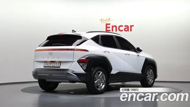 Hyundai Kona — Фото автомобиля 2