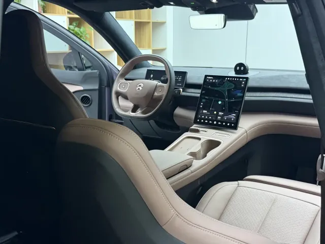 Nio EC6 — Фото автомобиля 12