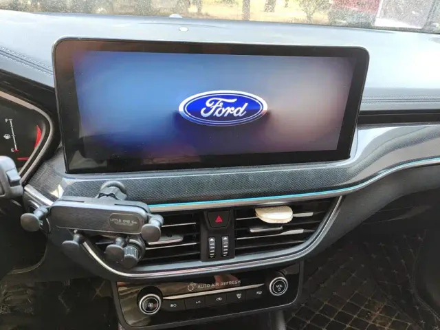 Ford Focus — Фото автомобиля 14