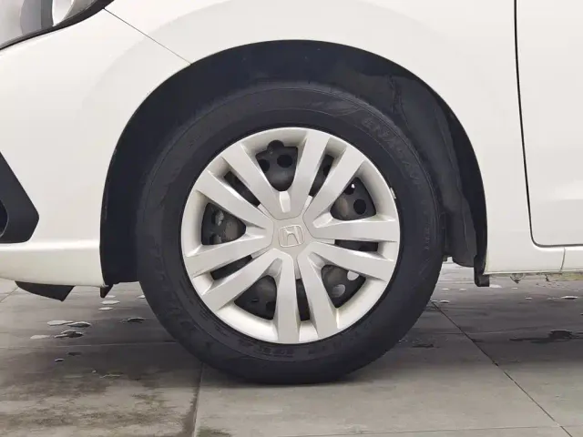 Honda Fit — Фото автомобиля 17