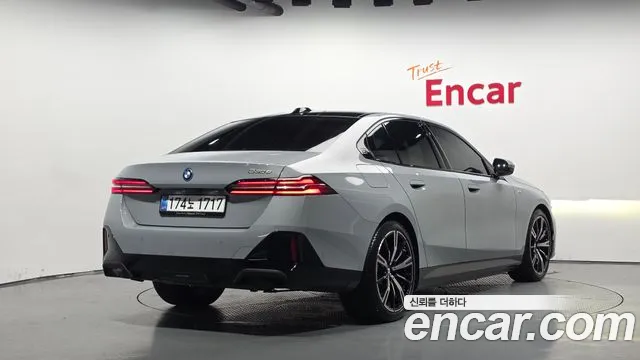 BMW 5-Series 5 серия (G60) — Фото автомобиля 2