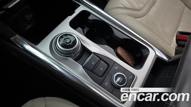 Ford Explorer Explorer 6 поколение 3.0 Platinum 4WD — Фото автомобиля 9