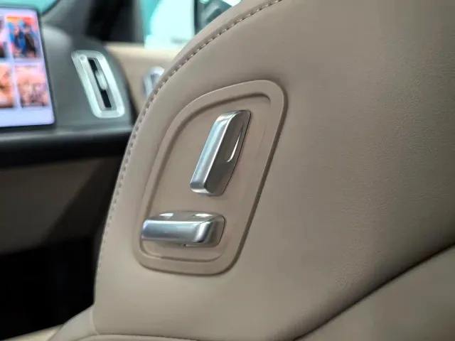 Li Auto L7 — Фото автомобиля 10