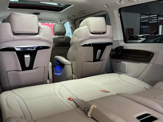 Mercedes-Benz V-Class — Фото автомобиля 3