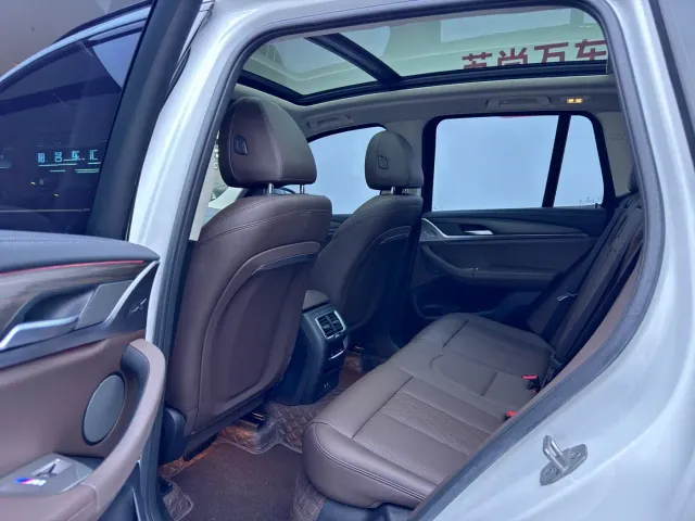 BMW X3 — Фото автомобиля 11